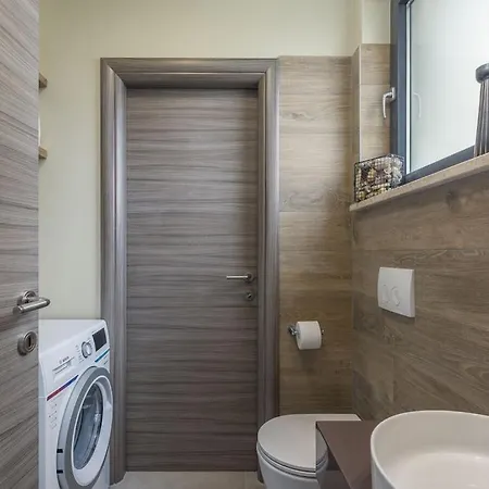 Vinomore Comfortable * Tar-Vabriga