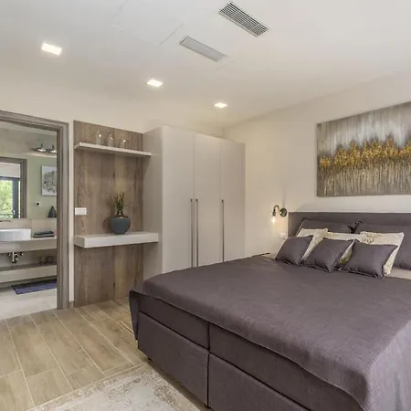 Vinomore Comfortable Villa