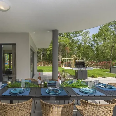 Vinomore Comfortable Villa